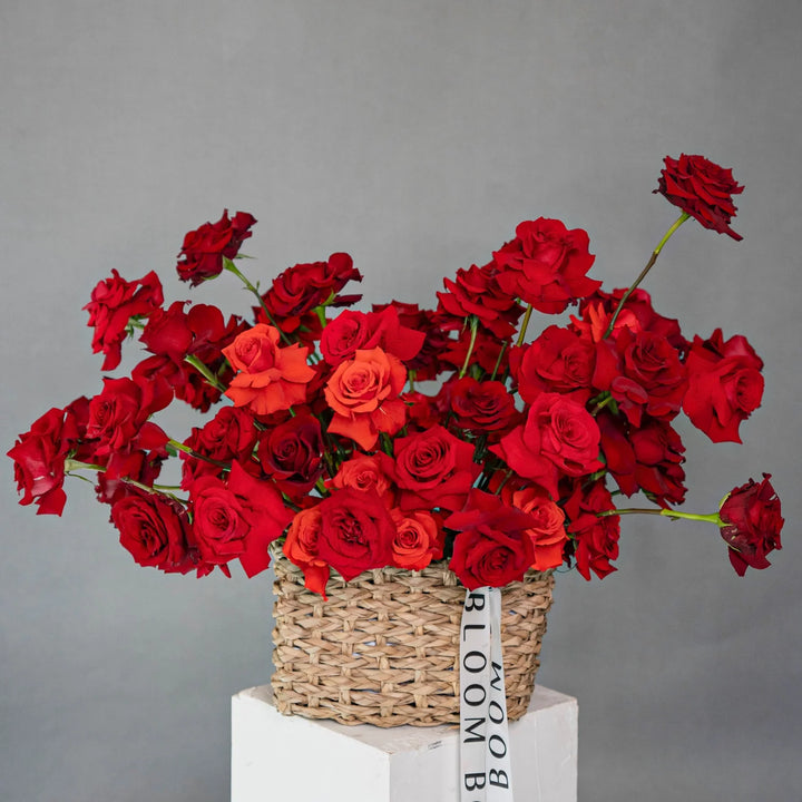Flower basket "Scarlet charm" with 75 red roses