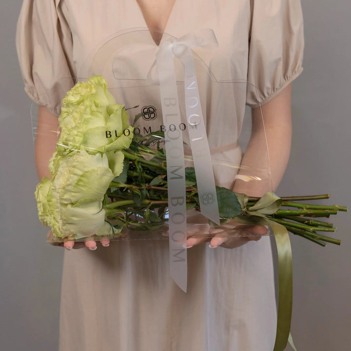 Bouquet of 12 green roses