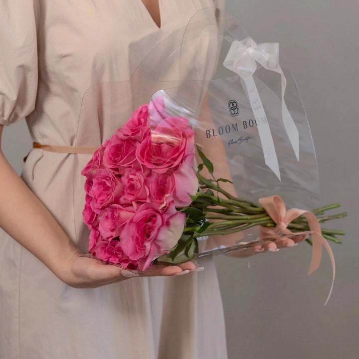 Bouquet of 12 dark pink roses
