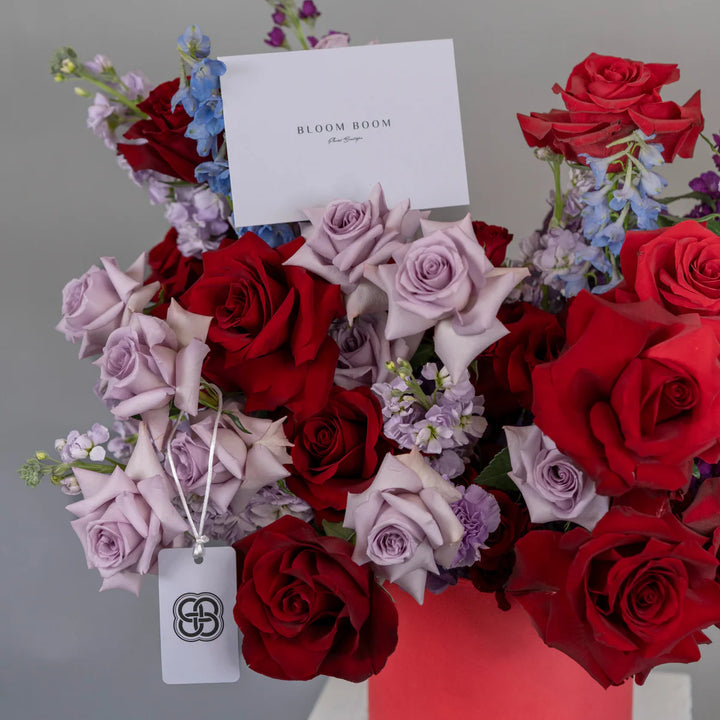 Flower box "Enchanting amour" with roses