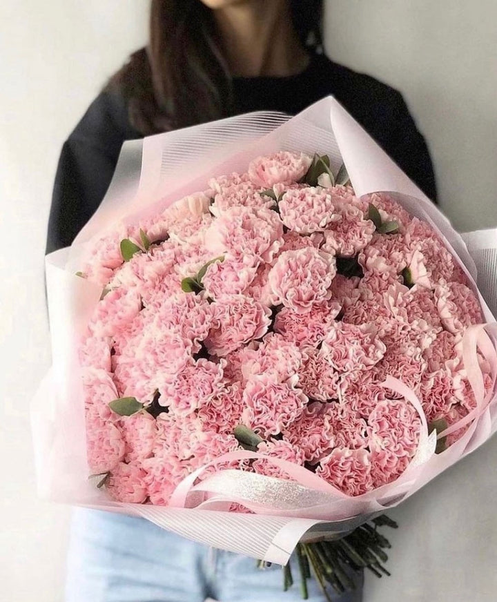 Bouquet of 39 carnations