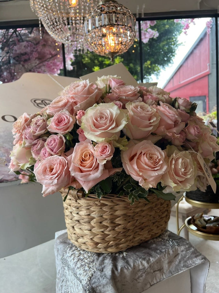 Flower basket of 50 pink roses