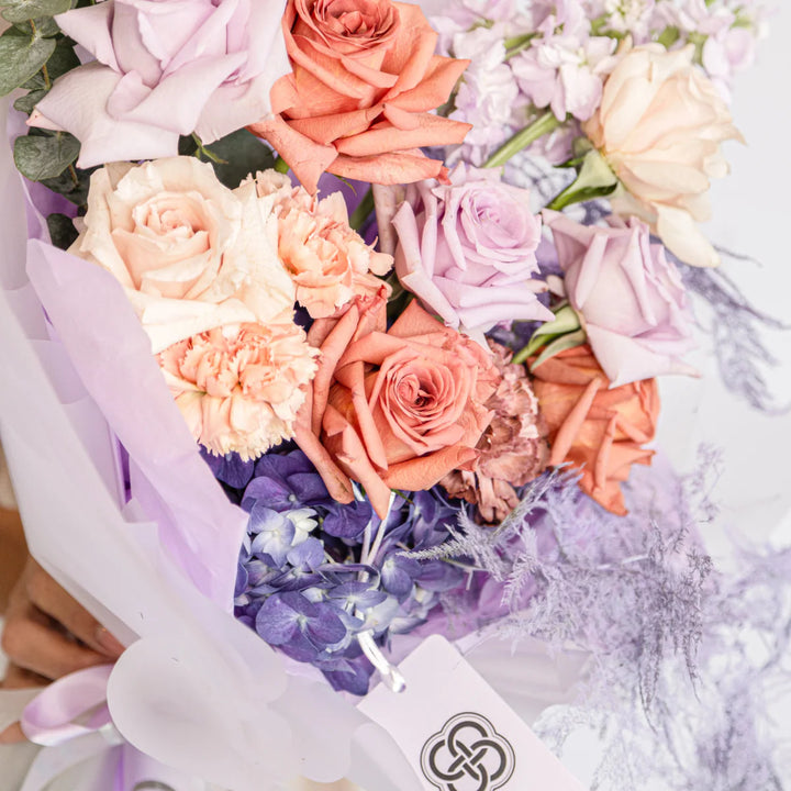 Simple bouquet "Lavender Raf" with hydrangea and rose