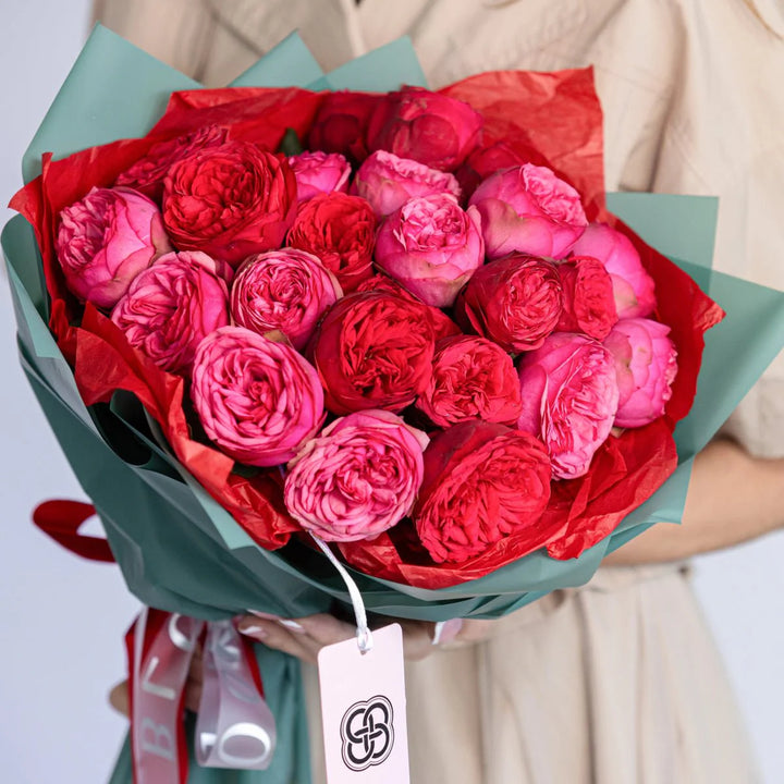 Monobouquet with 24 Rose Red Piano And Pink Piano