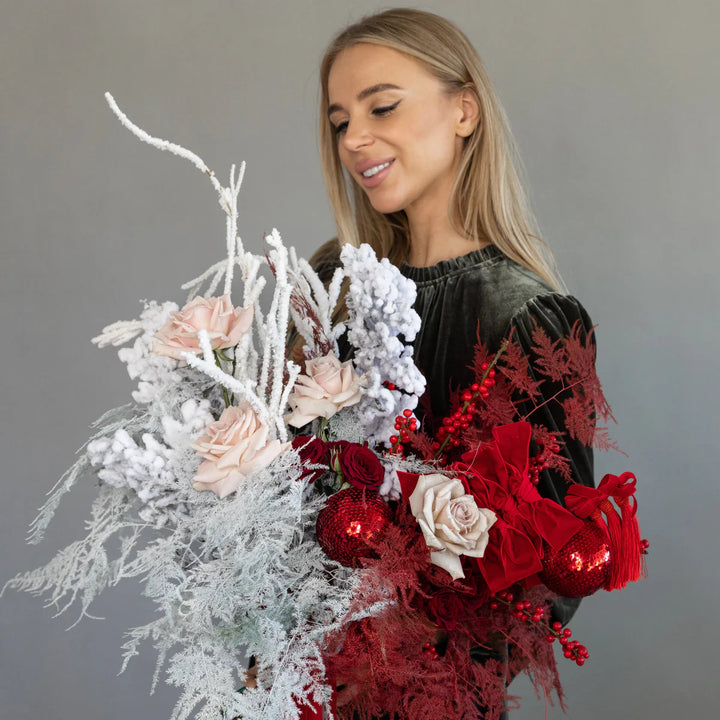Bouquet "Red Snow" with roses