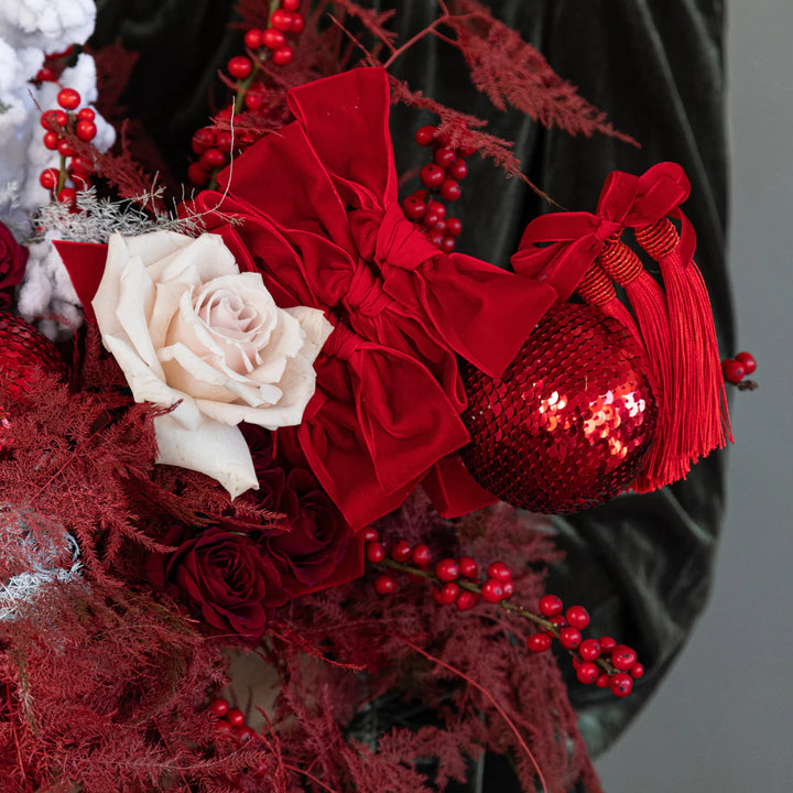 Bouquet "Red Snow" with roses