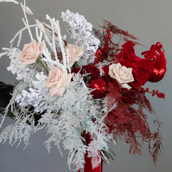 Bouquet "Red Snow" with roses