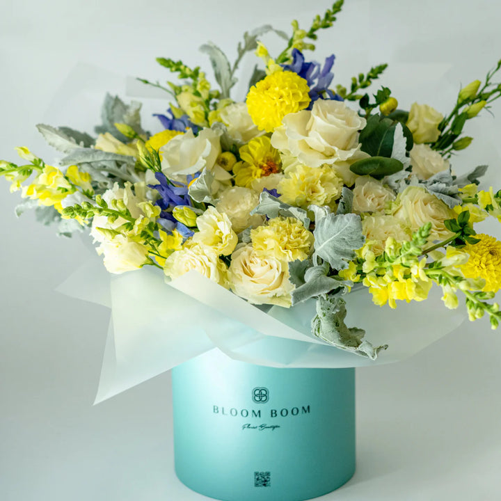 Flower box "Enchanted Blooms" with matthiola rose and irises