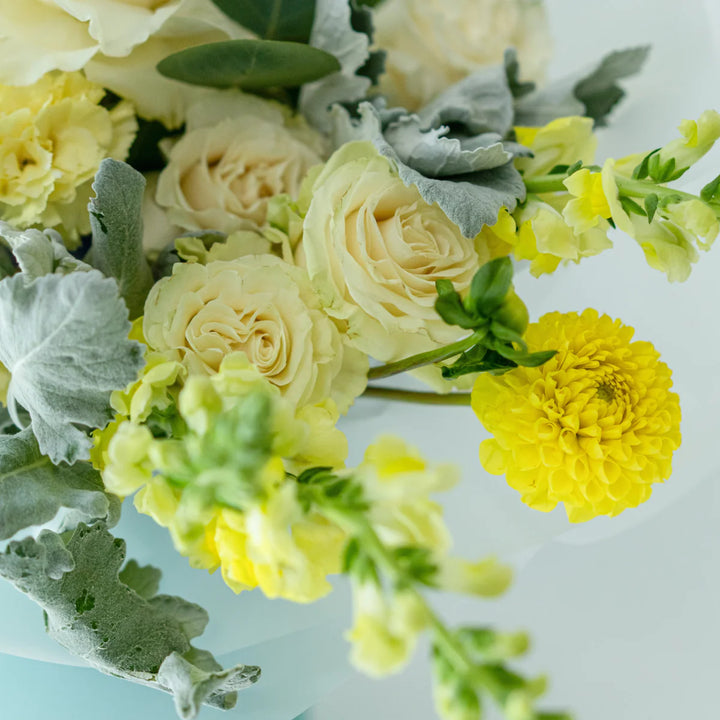 Flower box "Enchanted Blooms" with matthiola rose and irises