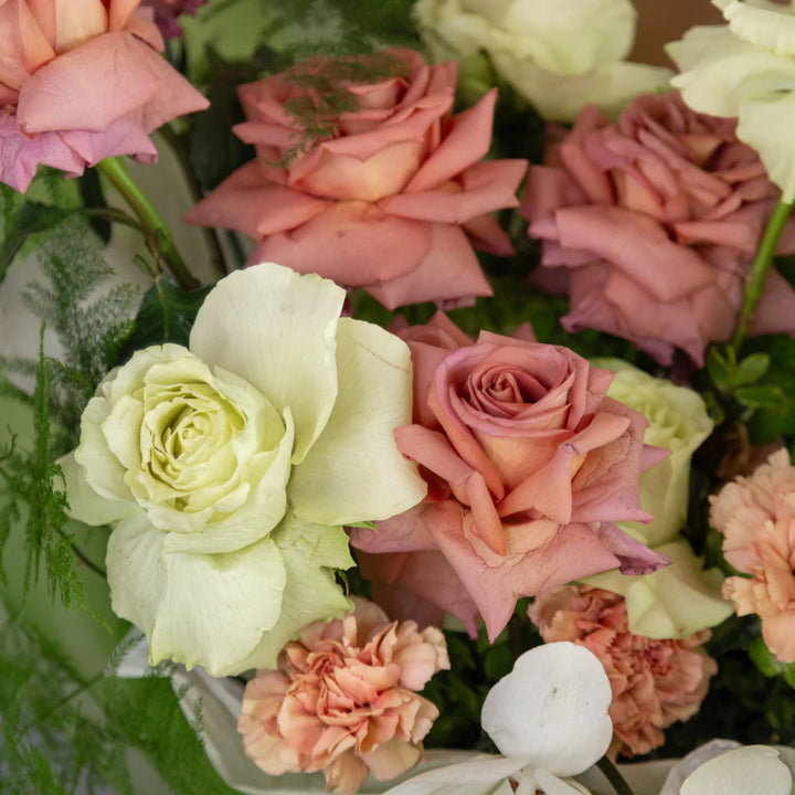 Bouquet "Green Tea Chocolate" with orchid and rose