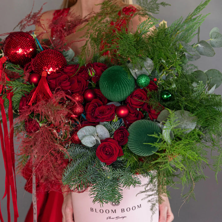 Flower box "Traditional floral Christmas" with roses