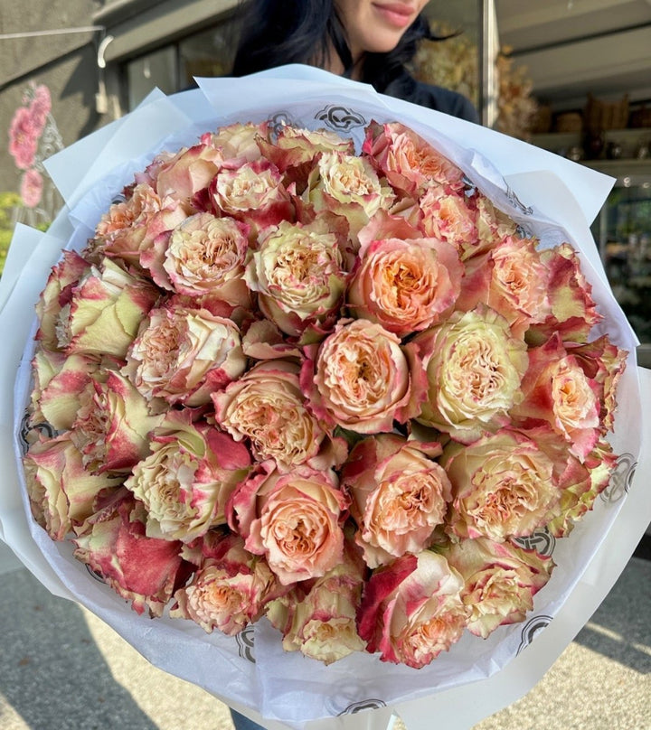 Majestic Roses Bouquet